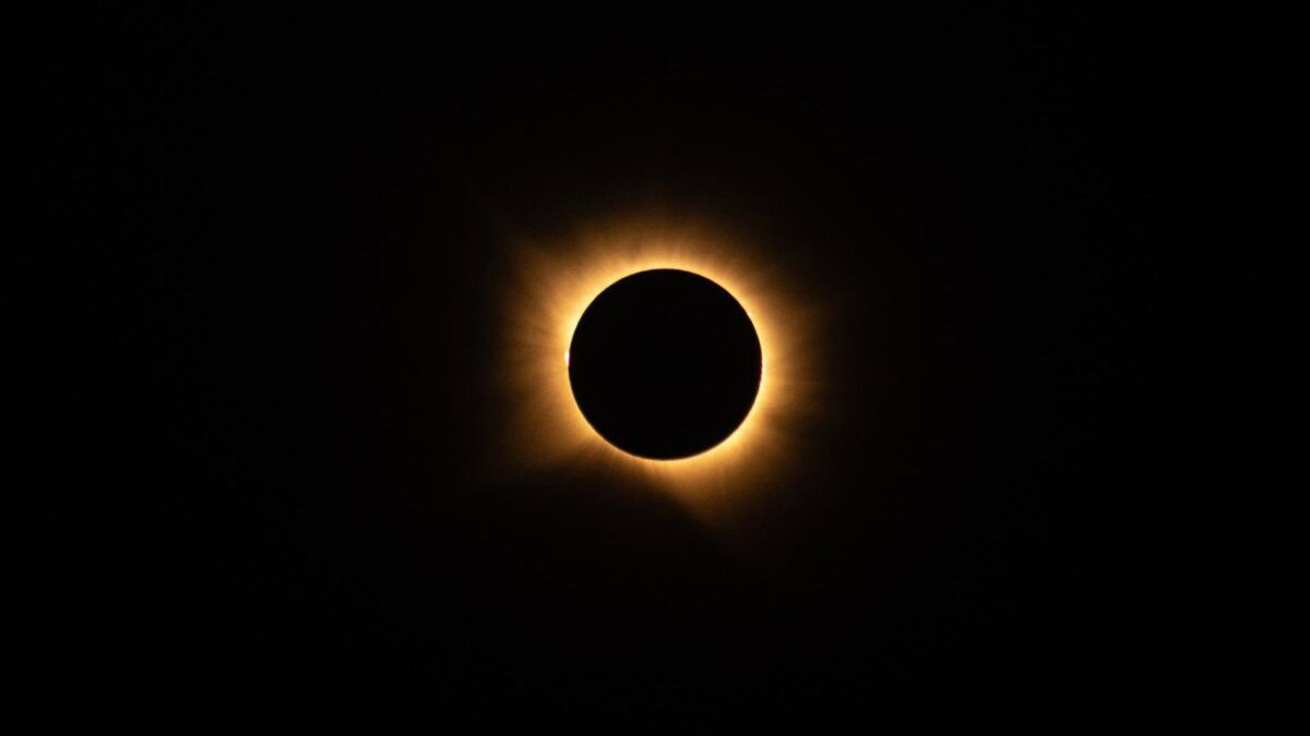 O eclipse de 2026: um ensaio geral no Mediterrâneo