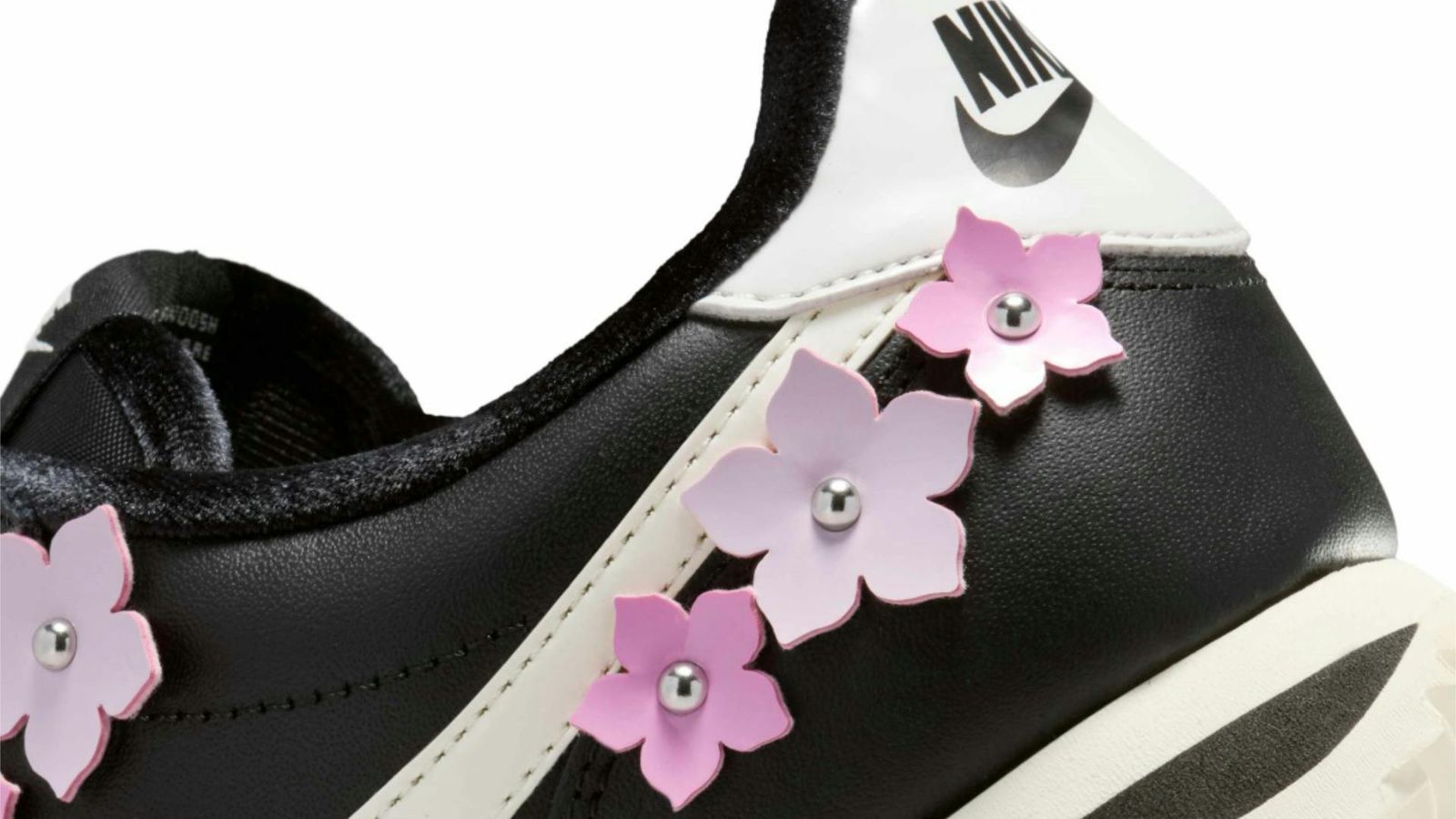 Nike aposta no design floral para revitalizar o clássico Cortez no verão