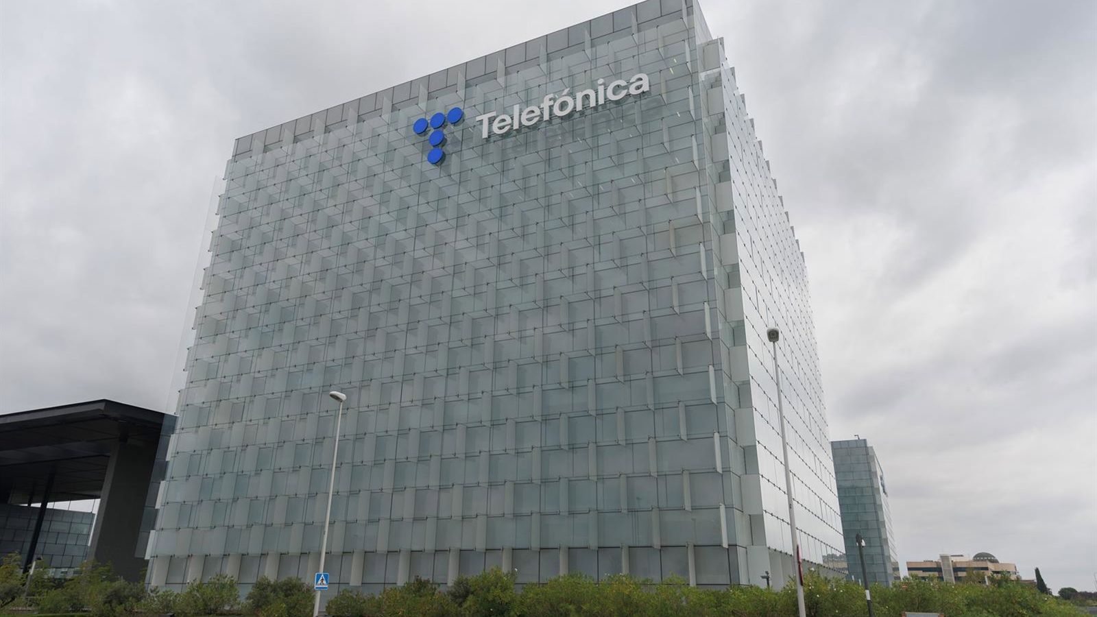 Telefónica propõe reajuste de 30% em acesso à rede — e regulador espanhol abre consulta