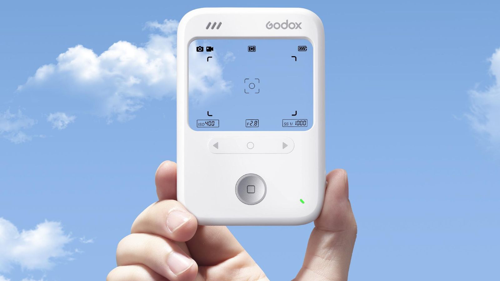 Godox aposta na nostalgia com visor transparente na nova C100
