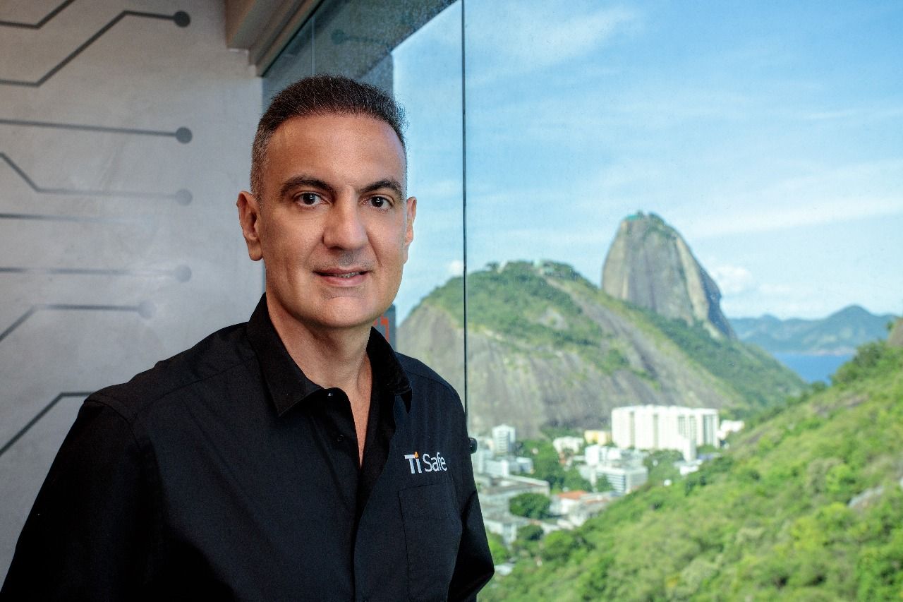 IA acelera cibersegurança e ataques: corrida tecnológica redefine proteção
