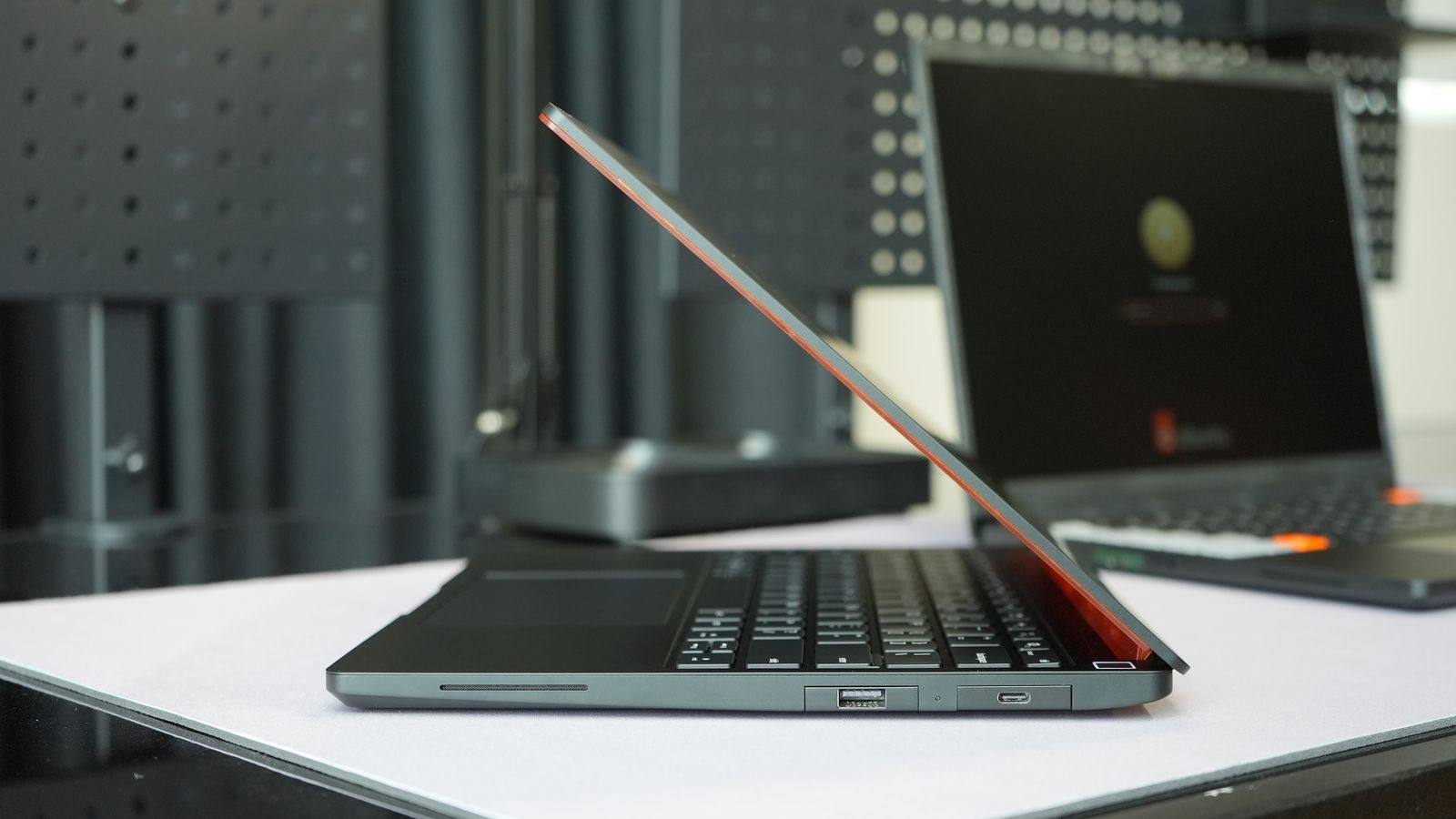 Framework sinaliza redução de preço para o Laptop 13 Pro em meio à crise de componentes