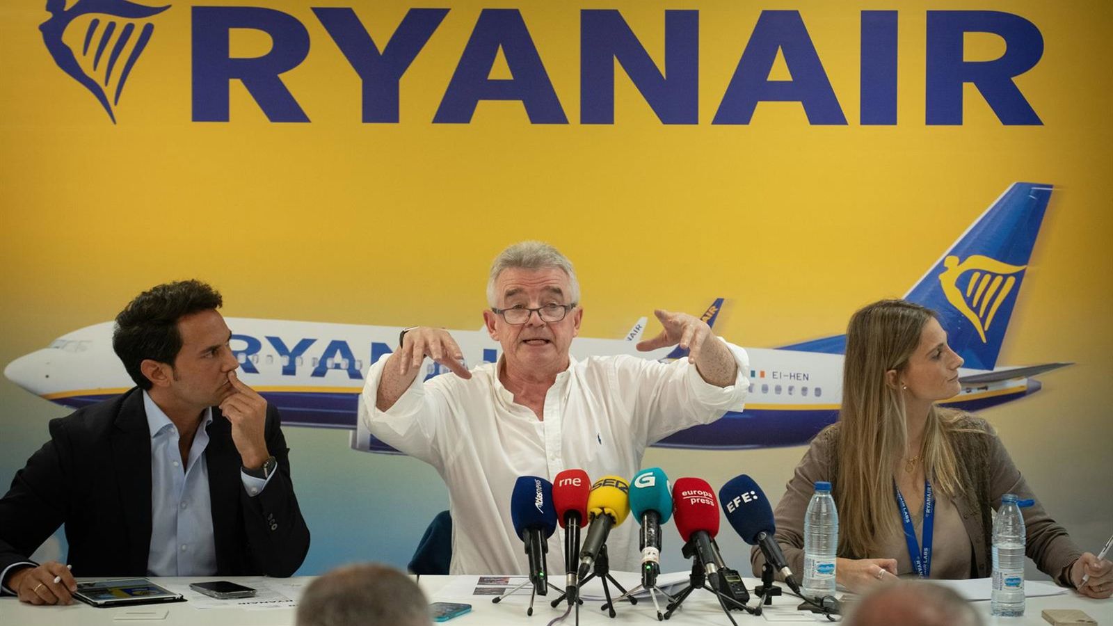Ryanair pressiona Von der Leyen por reformas no controle aéreo europeu