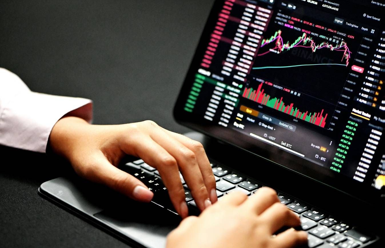 Mercados em respiro: a calmaria antes do próximo teste de estresse
