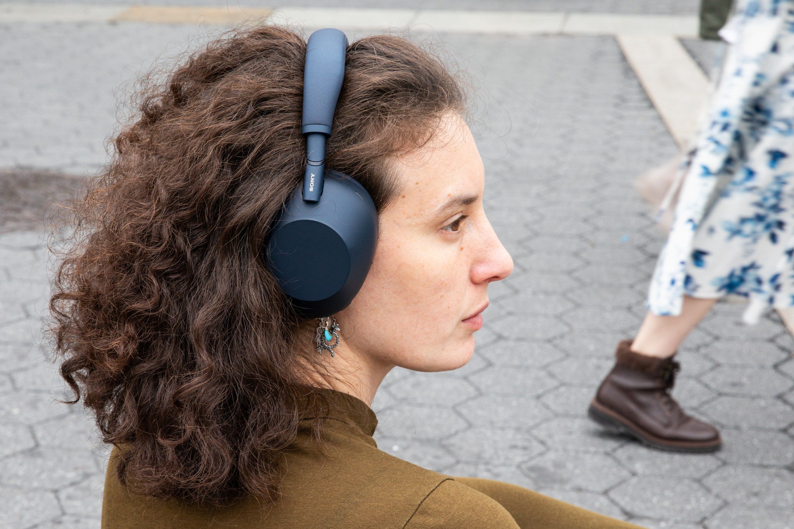 Sony WH-1000XM6: Desconto em fones premium reflete guerra de ruído