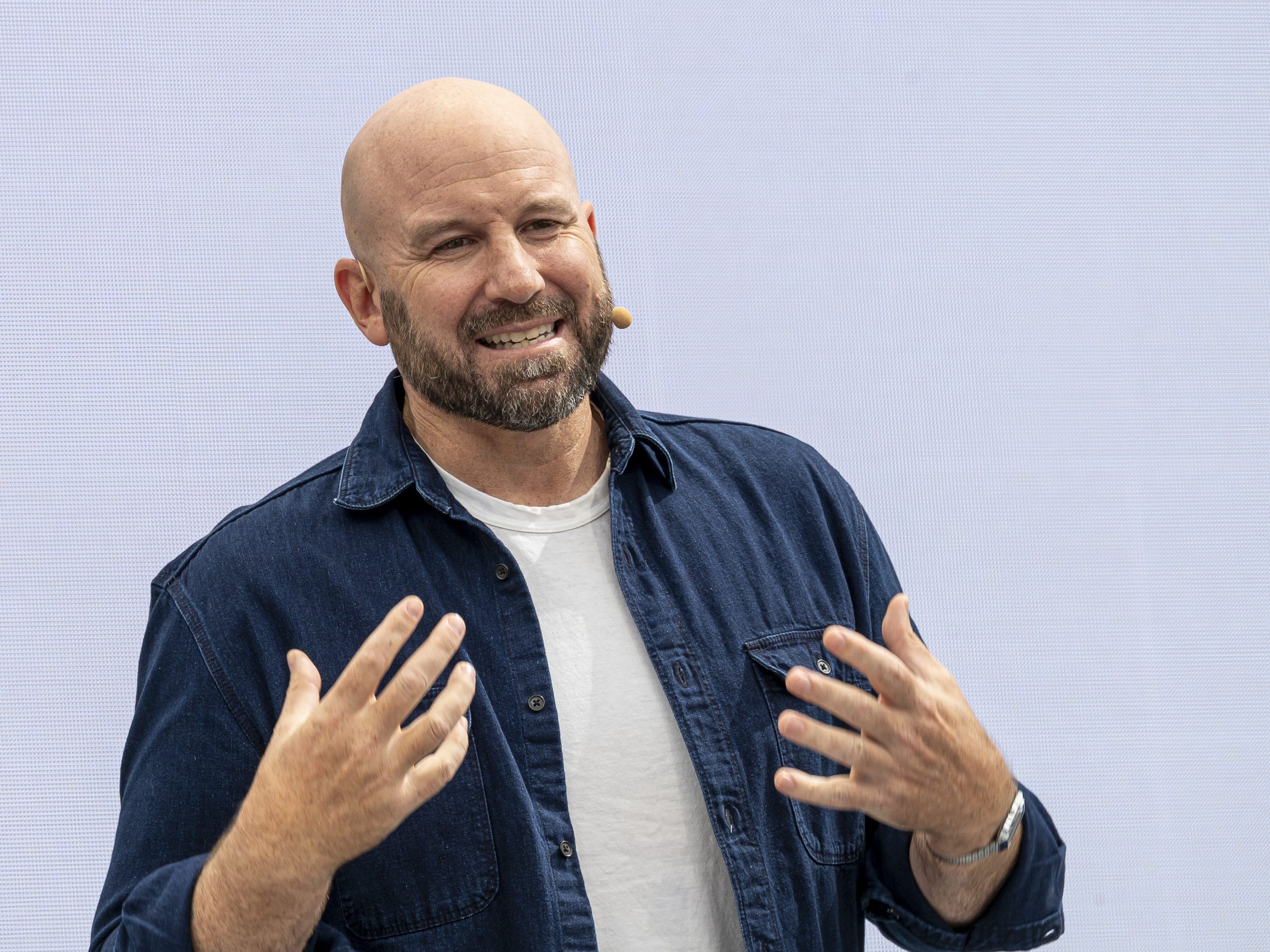 Andrew Bosworth admite moral na Meta próximo ao nível mais baixo da história
