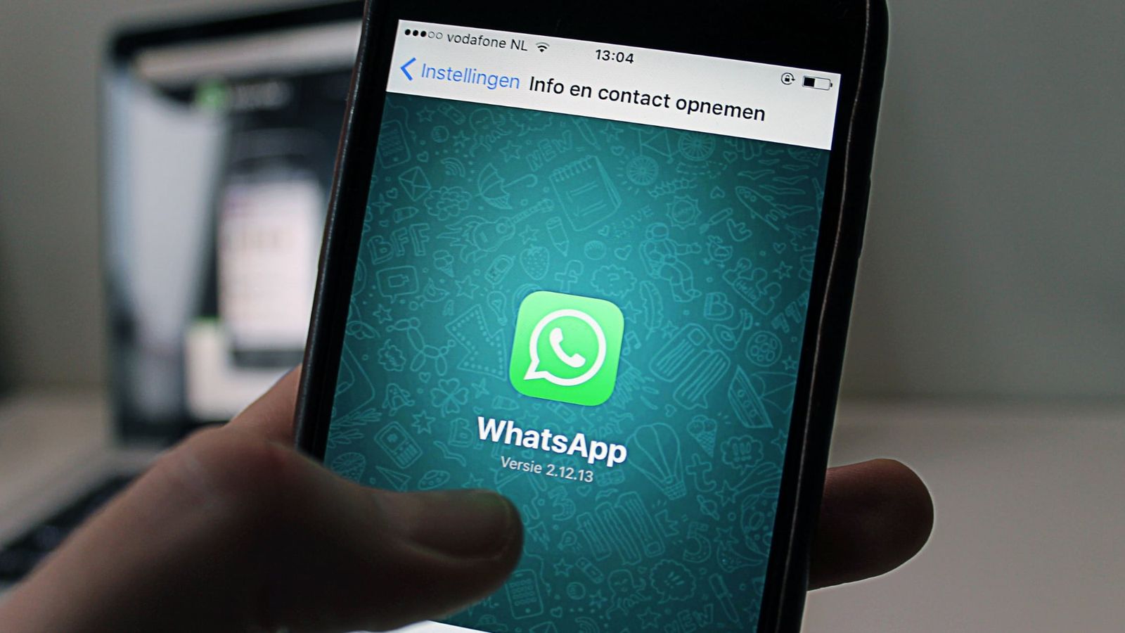 WhatsApp impõe pausa de 10 segundos antes de conversas com estranhos