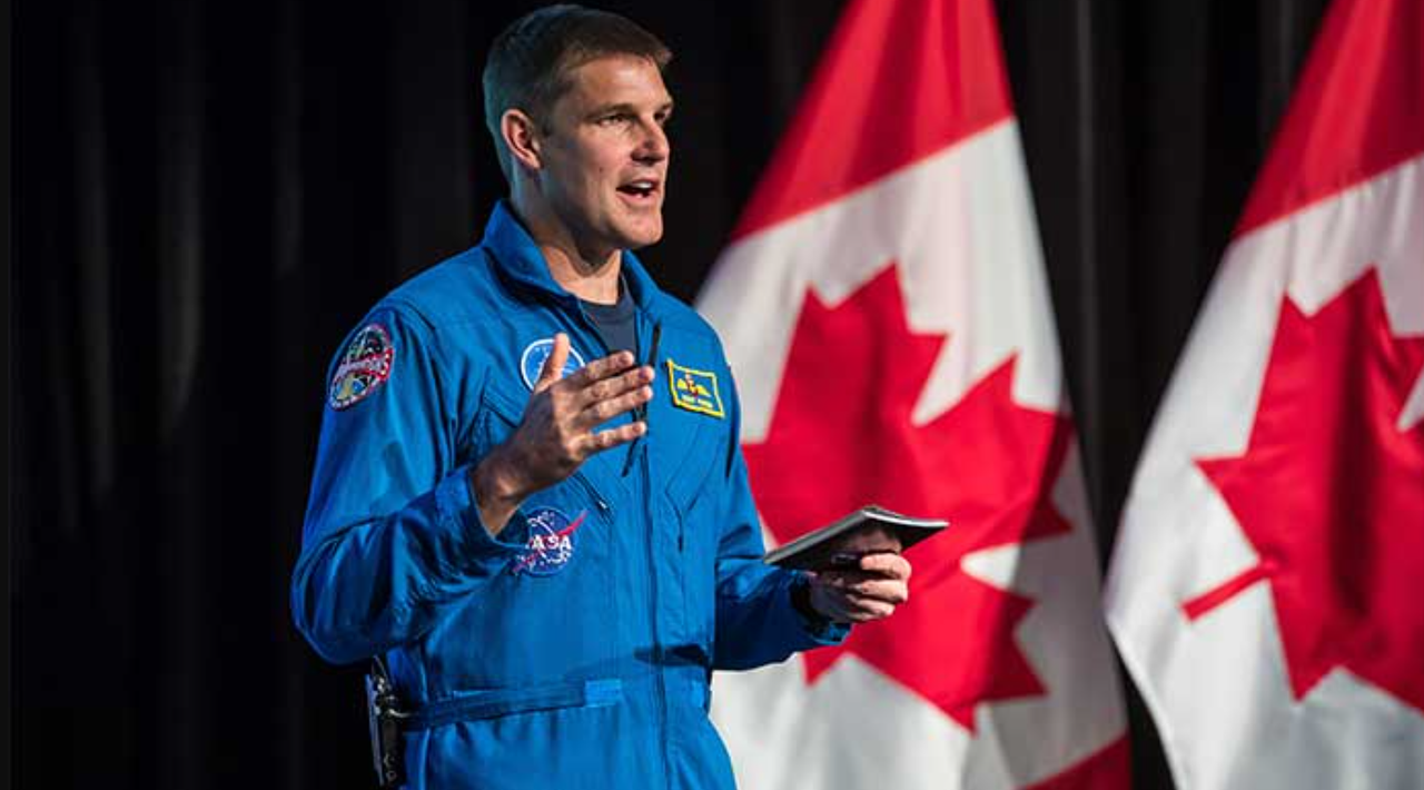 Jeremy Hansen encerra carreira como astronauta ativo após missão histórica na Lua
