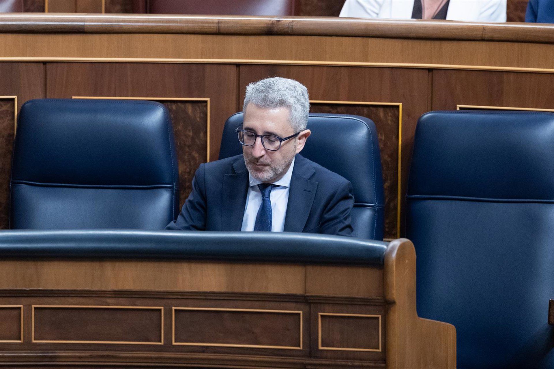 Espanha estuda imposto sobre lucros extraordinários de empresas de energia