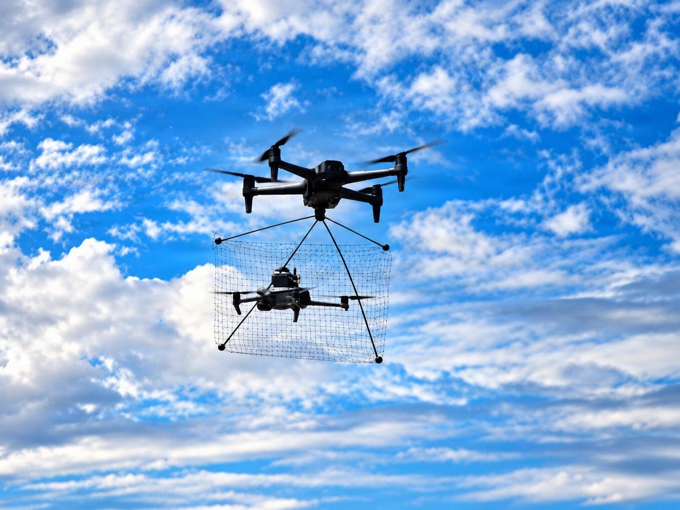 EUA testam lasers contra drones de cartéis na fronteira sul