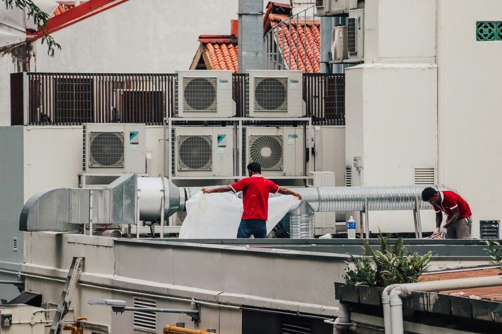 Europa enfrenta o calor extremo — e a dependência industrial da China