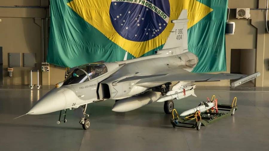 Brasil sinaliza intenção de adquirir mais 20 caças Gripen — Saab amplia presença local