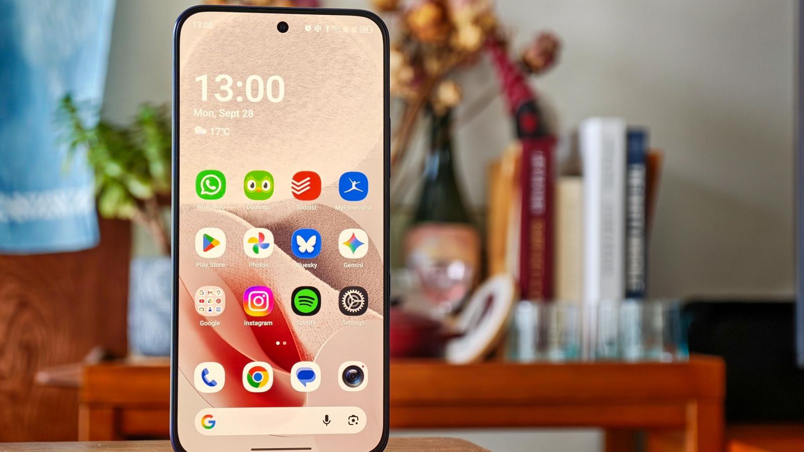TCL antecipa iPhone Duo com tela OLED fosca