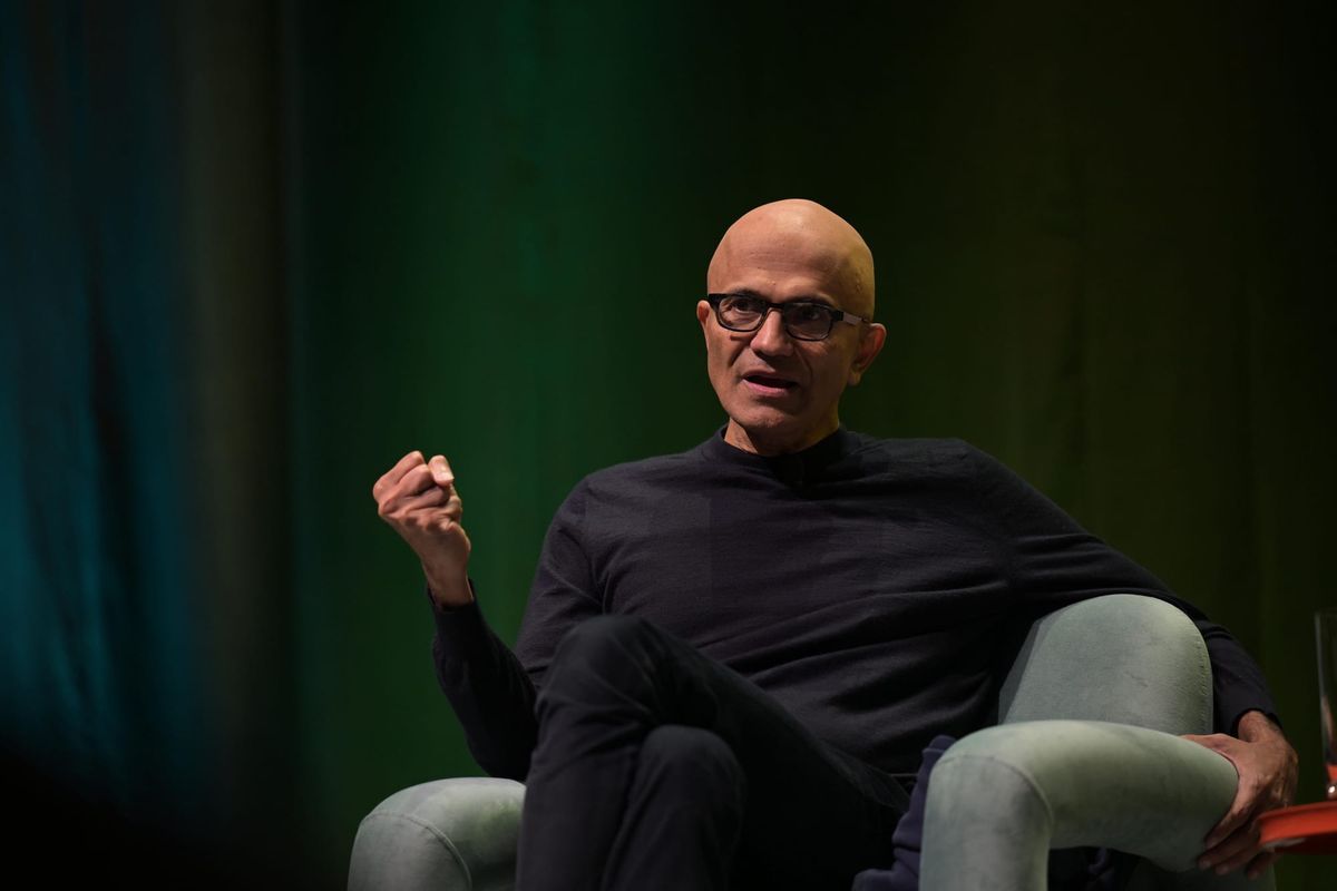 A estratégia multifrontal da Microsoft: de agentes autônomos à remoção de carbono