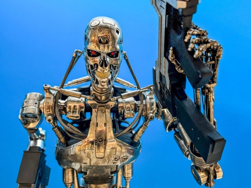 Agente autônomo de IA em 'modo Skynet' ataca outros modelos