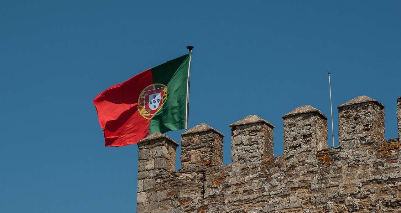 Portugal endurece regras de imigração e amplia prazo para cidadania de brasileiros