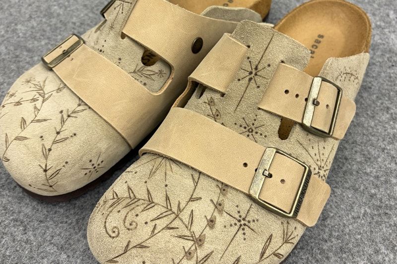 Sacai e Birkenstock radicalizam o design de calçados na coleção SS27