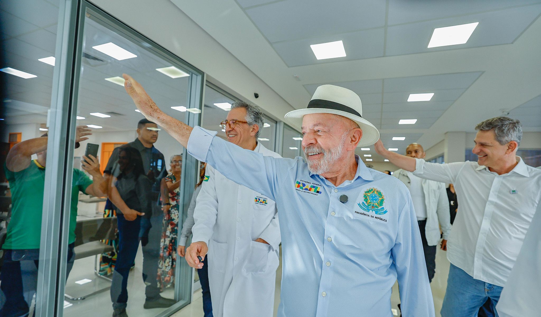 Aprovação de Lula atinge 35% e reverte tendência negativa em 2026