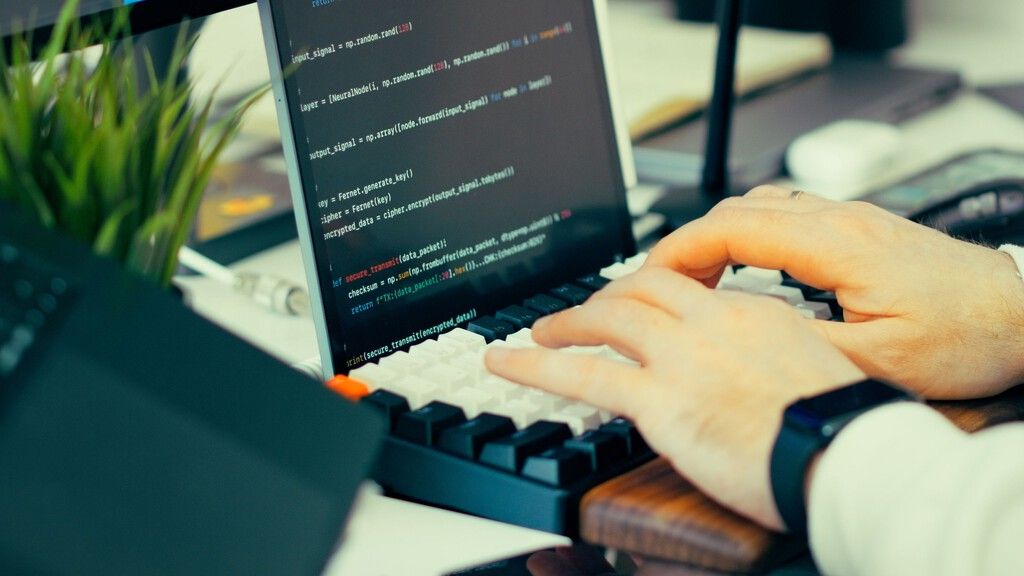 IA aprende a consertar seu próprio código antes de errar