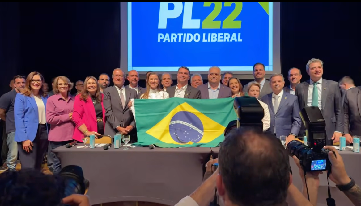 A blindagem de Flávio: PL escala ex-procurador para a vice