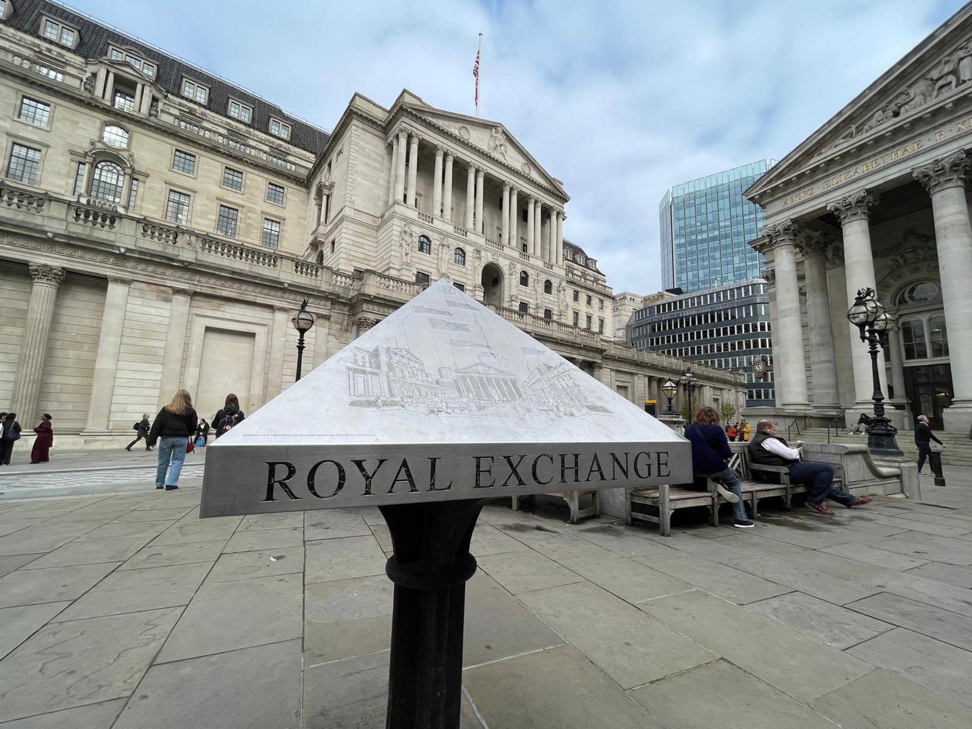 Banco da Inglaterra flexibiliza regras para emissores de stablecoins