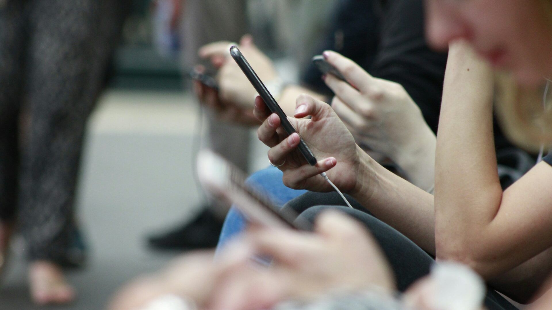 Austrália eleva multa para 99 milhões de dólares australianos contra redes sociais