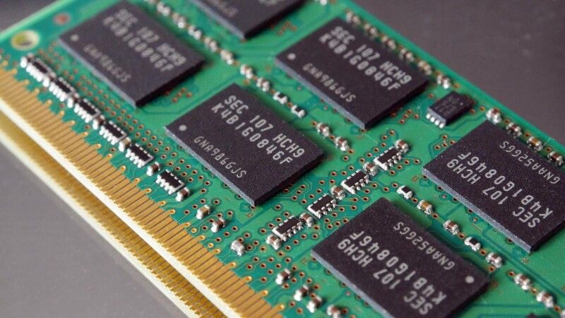 Preço da DRAM deve subir até 63% neste trimestre — e o alívio parece distante