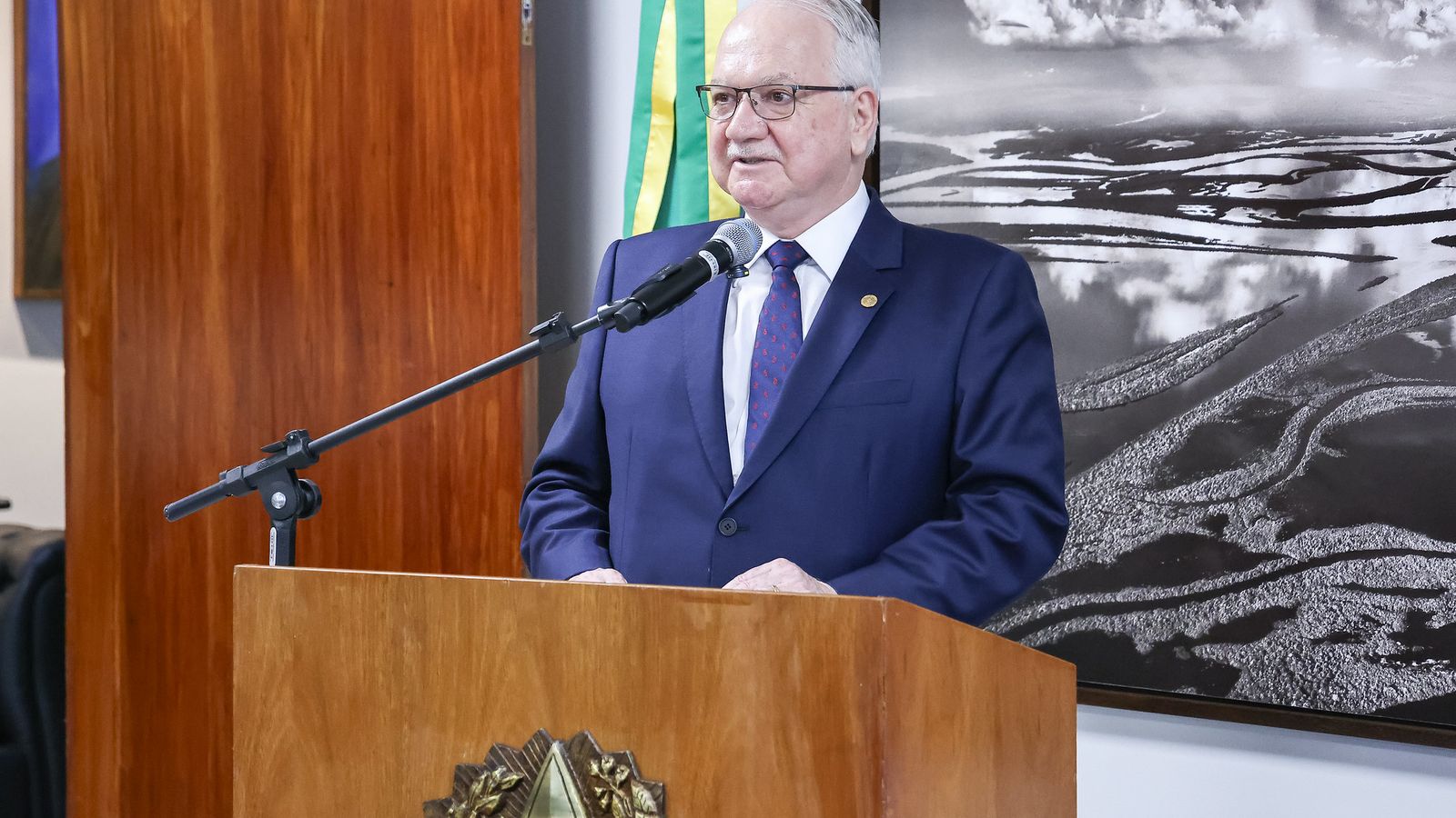 Fachin alerta contra sanções externas e defende soberania do Judiciário brasileiro