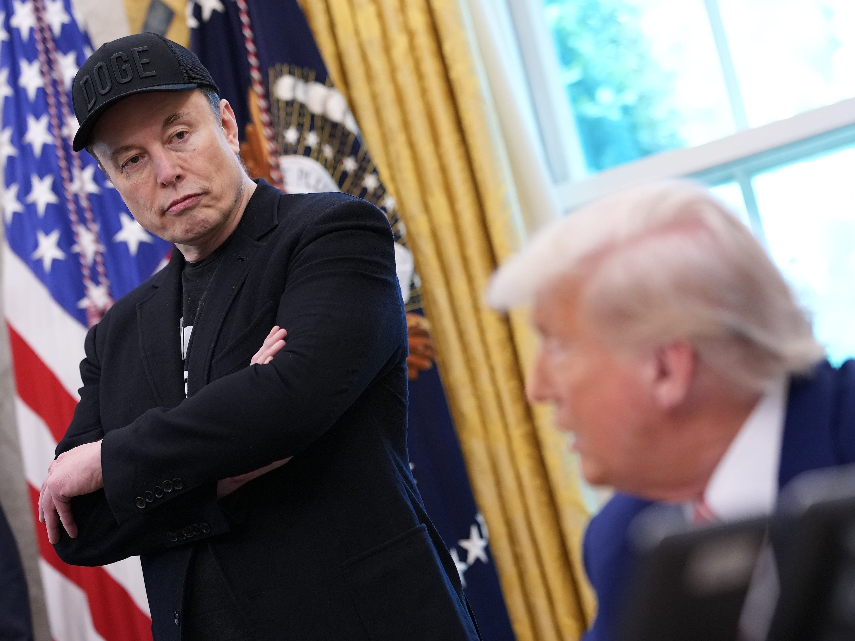 Musk alerta Trump sobre risco de colapso econômico por dependência de chips em Taiwan