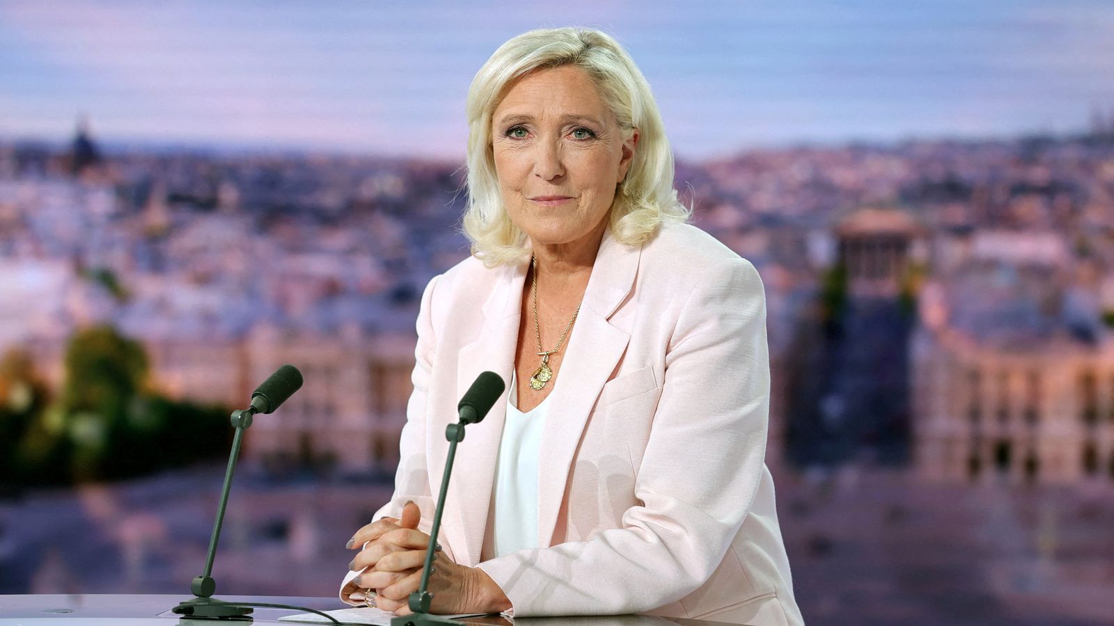 Judicialização da política falha ao tentar conter Marine Le Pen na França