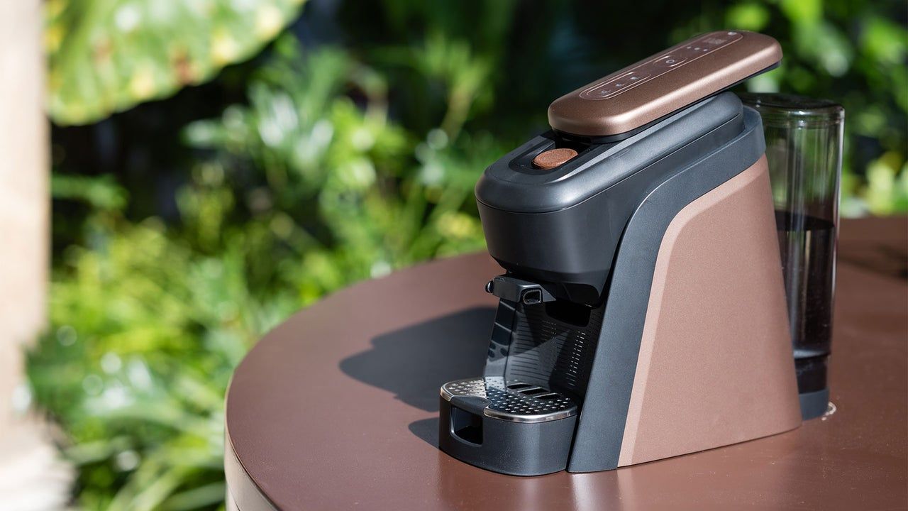 Lavazza desafia gigantes das cápsulas com tecnologia de café sem plástico