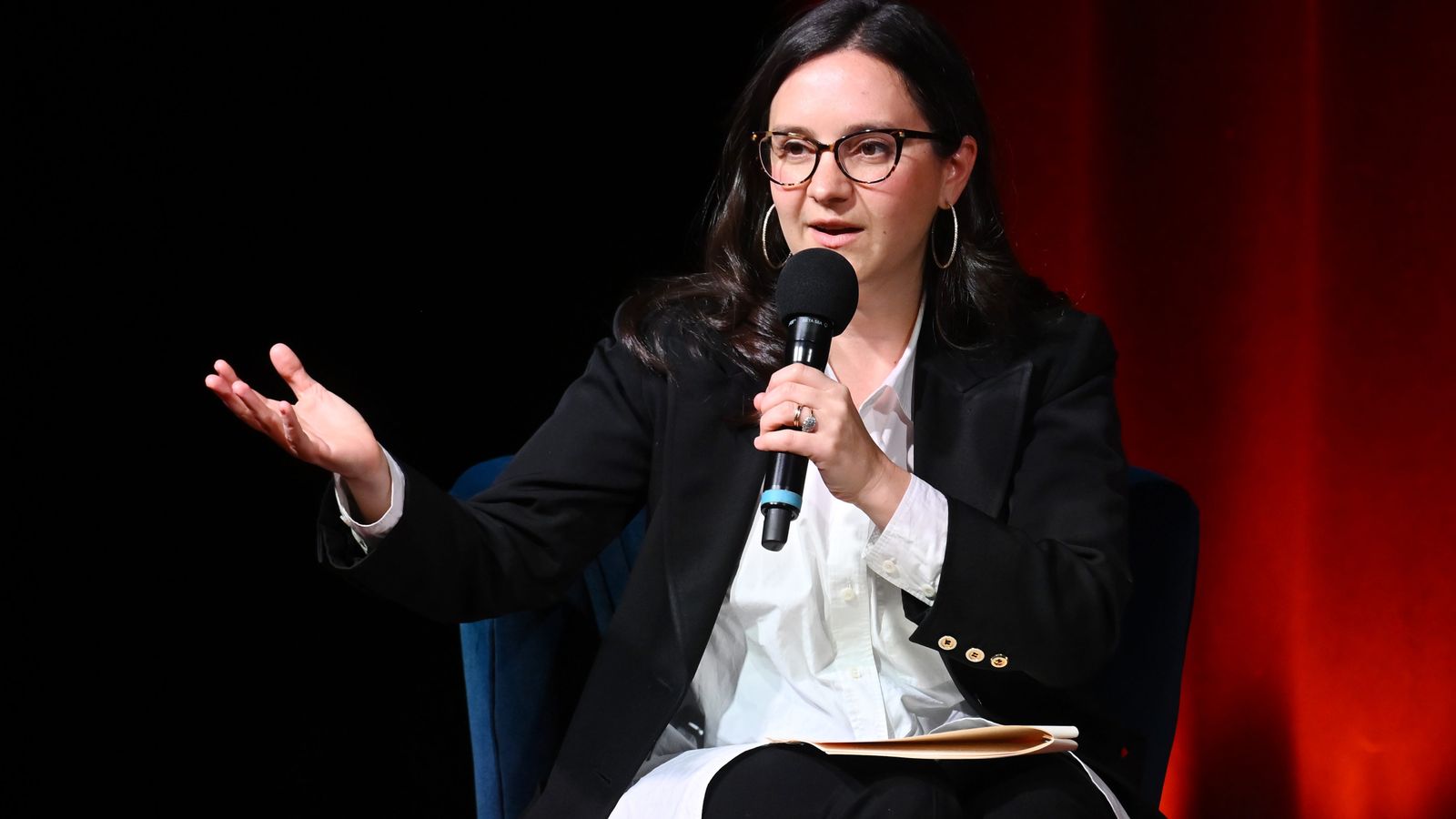 Bari Weiss tenta reinventar a CBS News — mas o custo pode ser a credibilidade
