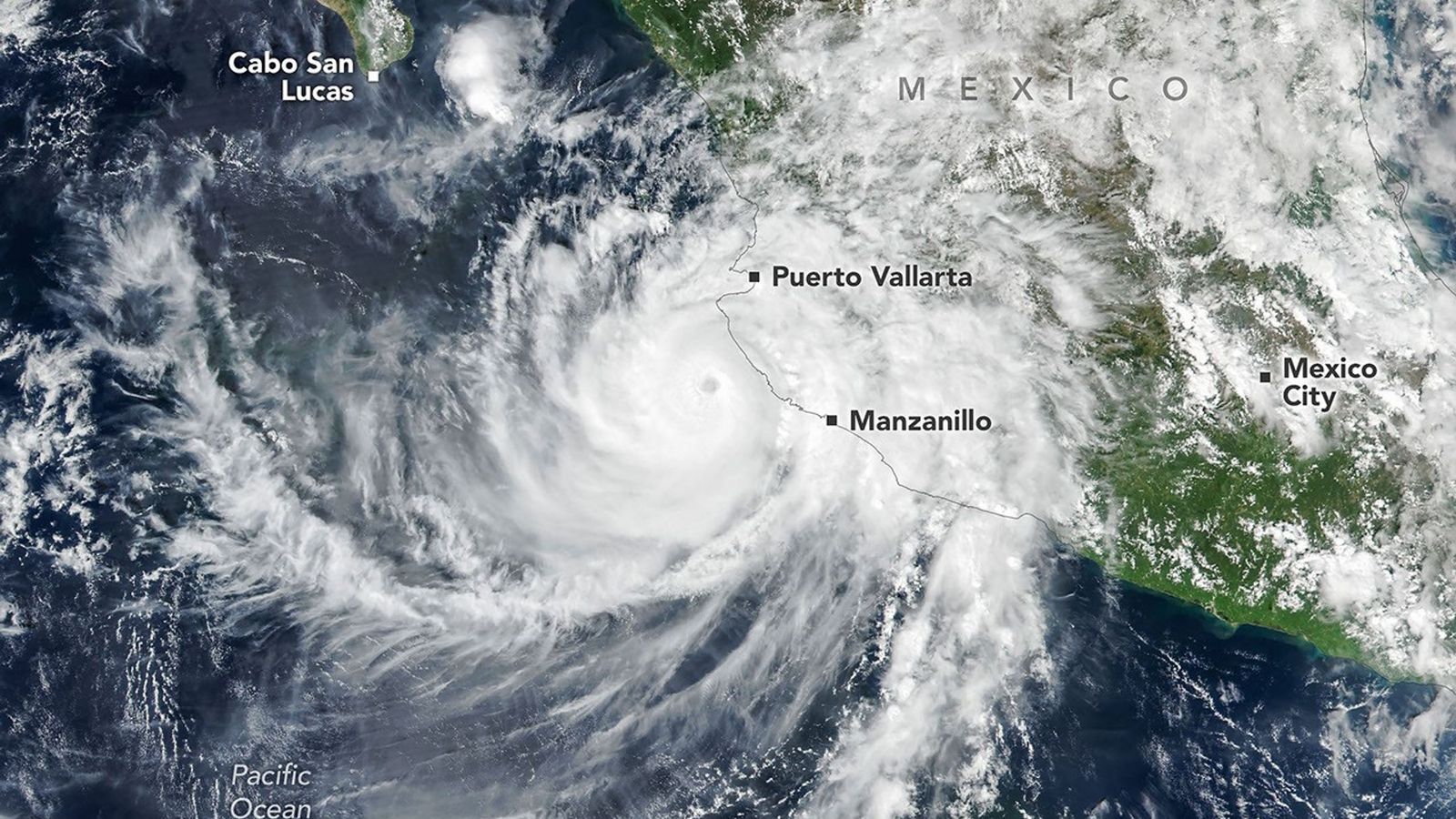Furacão Simon ronda o México e revela ondas raras na alta atmosfera