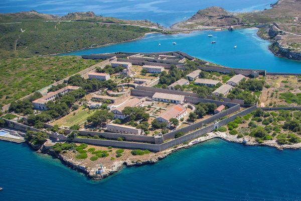 O hospital-ilha que isolava a Europa da peste