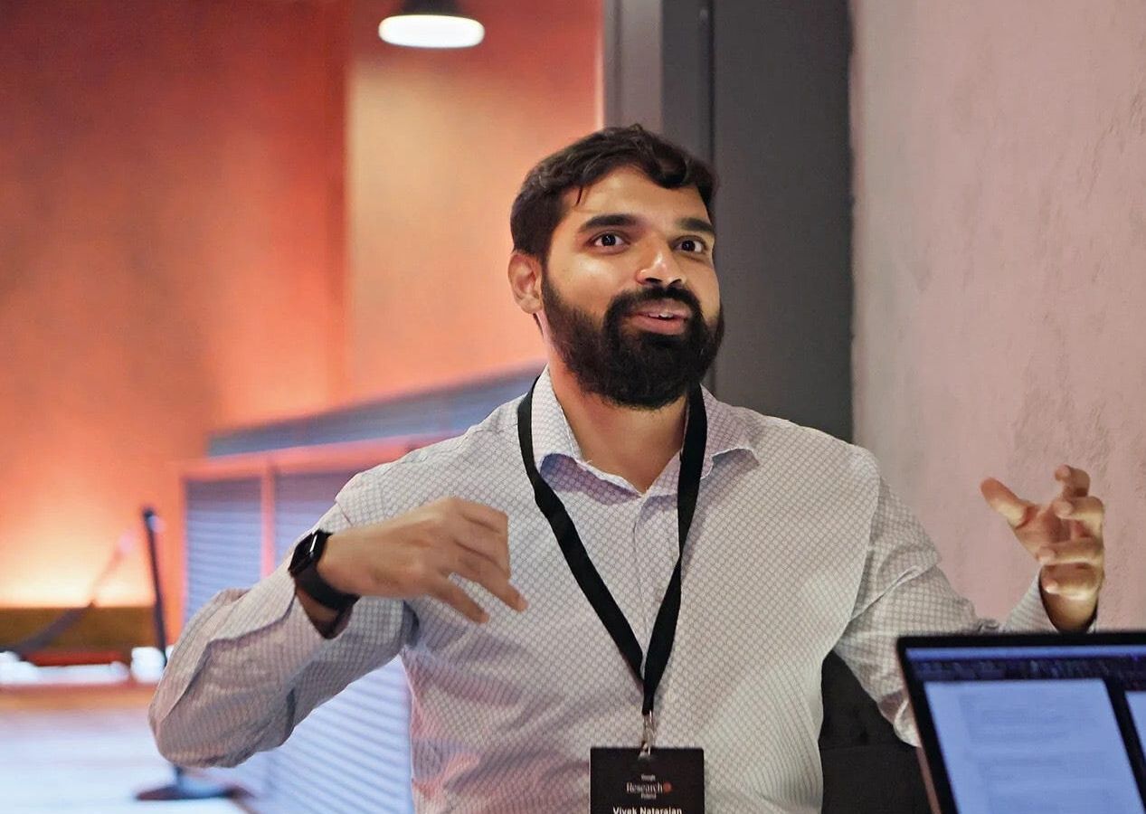 Vivek Natarajan lidera aposta do Google DeepMind na descoberta de curas via IA