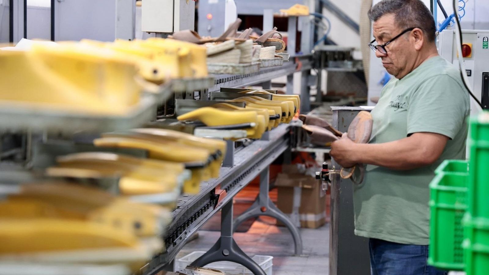 Absentismo laboral na Espanha atinge recorde de 7,68% em 2025