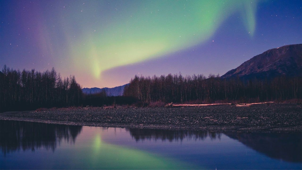 Tempestade solar impulsiona aurora boreal em nove estados americanos