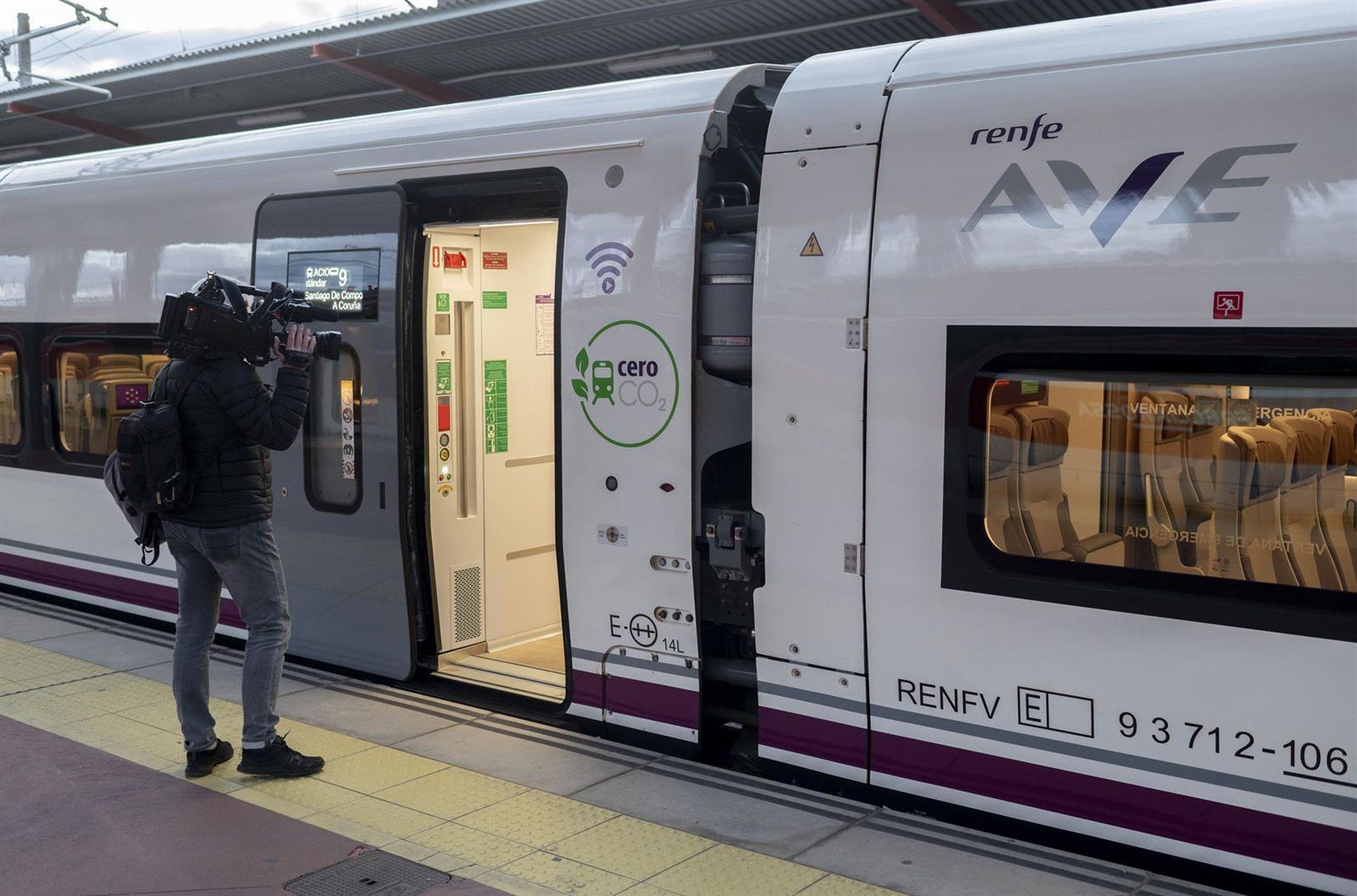 Renfe e Talgo investem 132 milhões de euros para converter frota de trens S106
