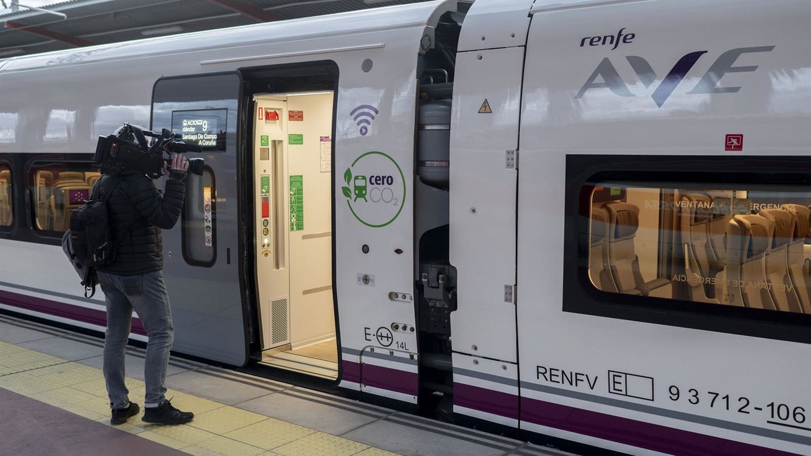 Renfe e Talgo investem 132 milhões de euros para converter frota de trens S106