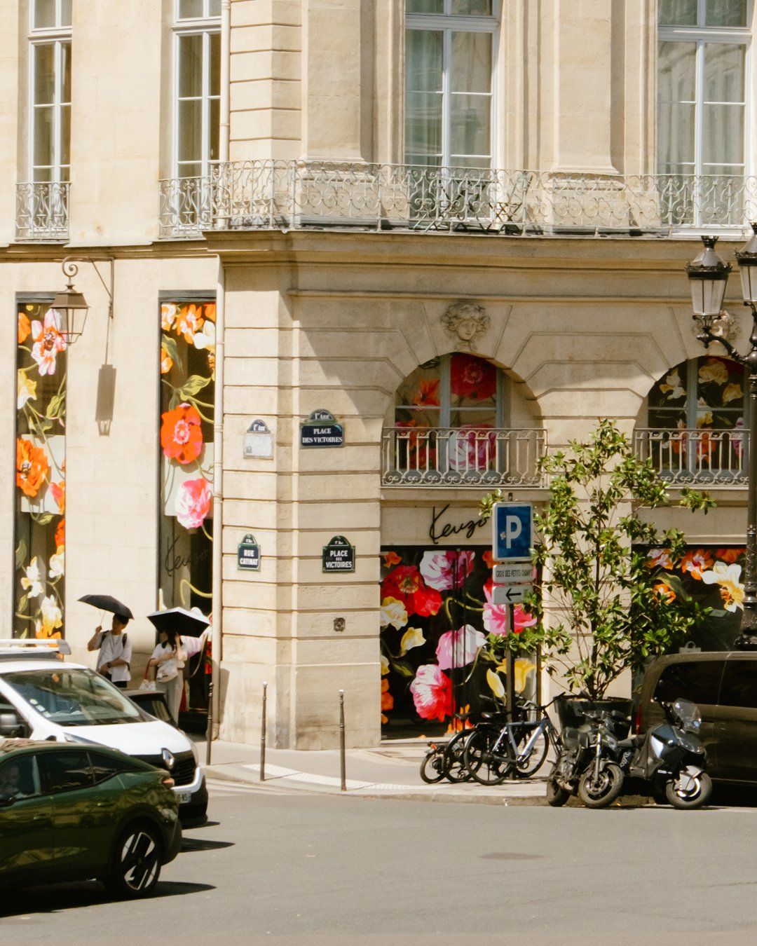Nigo resgata a memória de Kenzo Takada na Place des Victoires