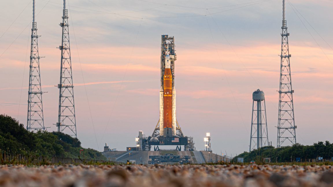 Kennedy Space Center enfrenta gargalo logístico com a nova geração de foguetes superpesados