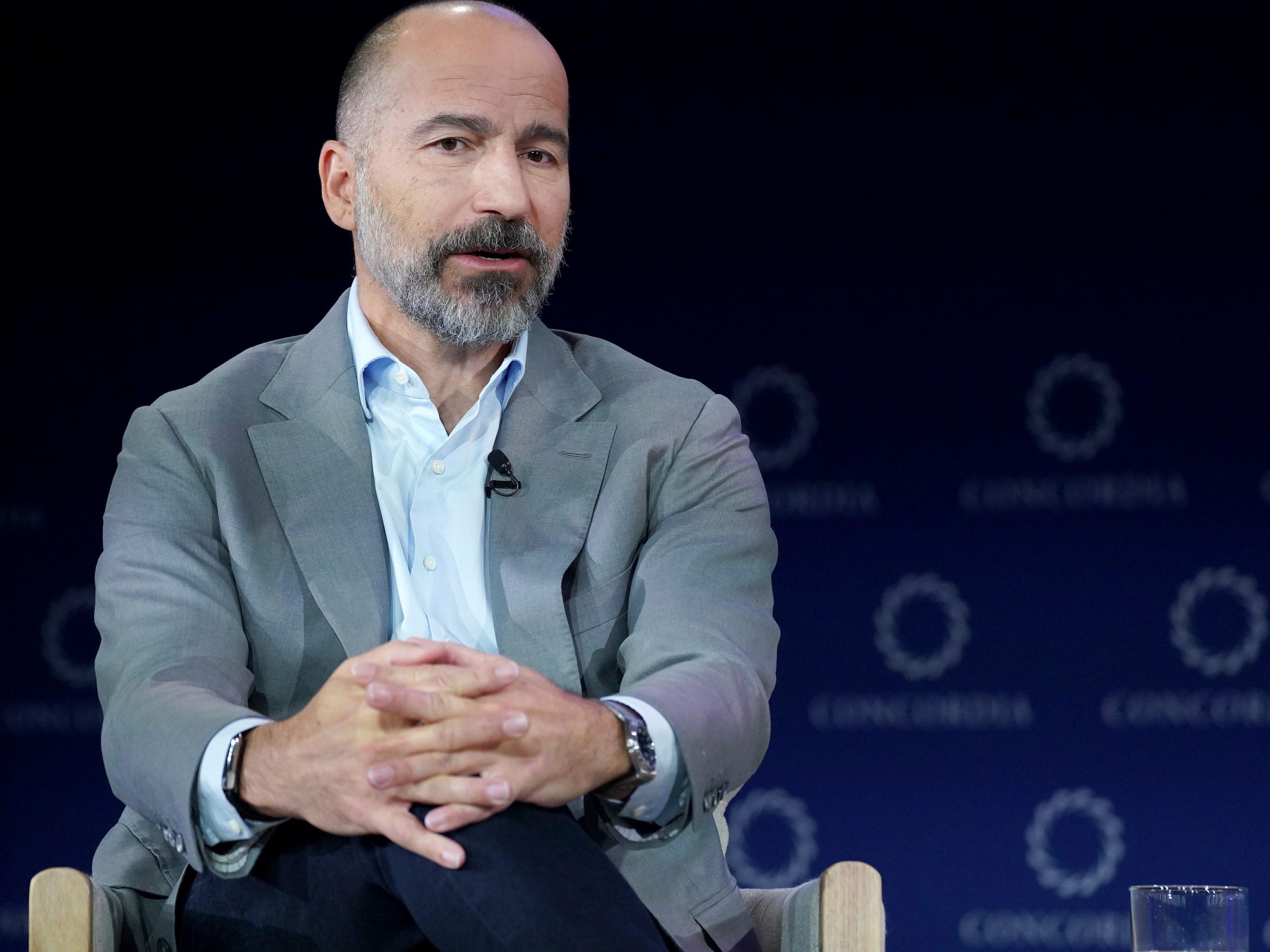 Uber corta 23% da equipe de RH e nega influência da inteligência artificial