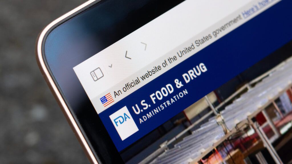 Laços da FDA com indústria sob escrutínio em reuniões regulatórias