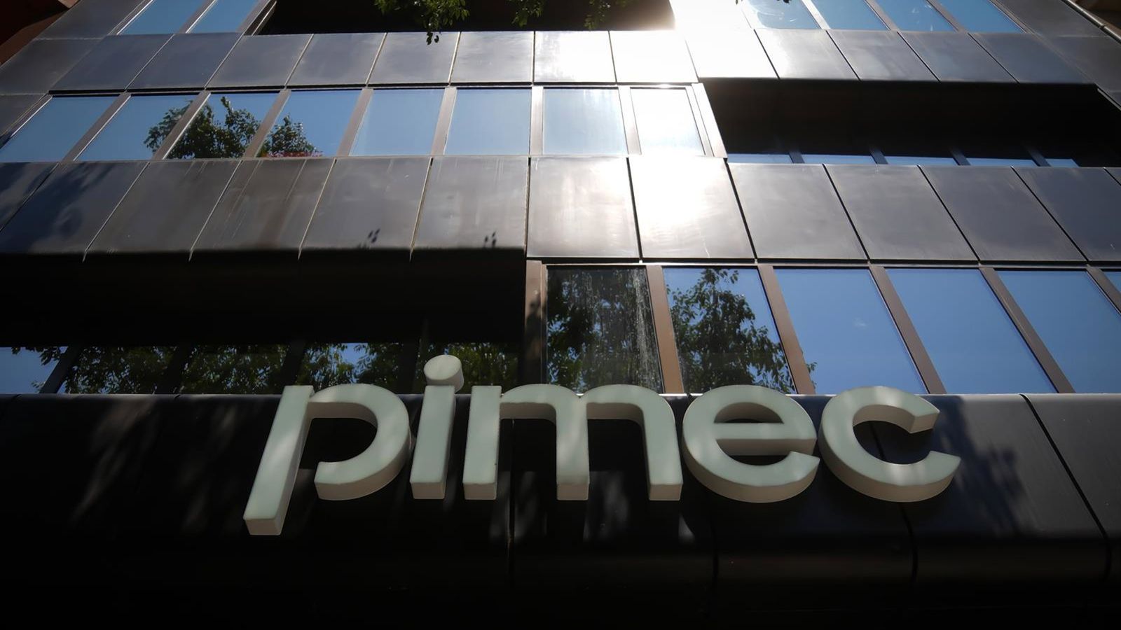 Pimec exige revisão estrutural na gestão de licenças médicas na Espanha