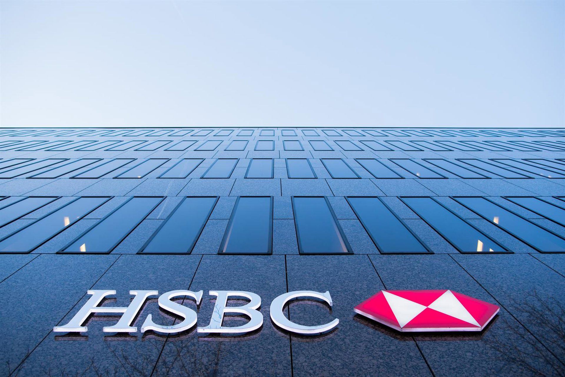HSBC planeja cortar até 70% de assessores em gestão patrimonial, apostando em IA