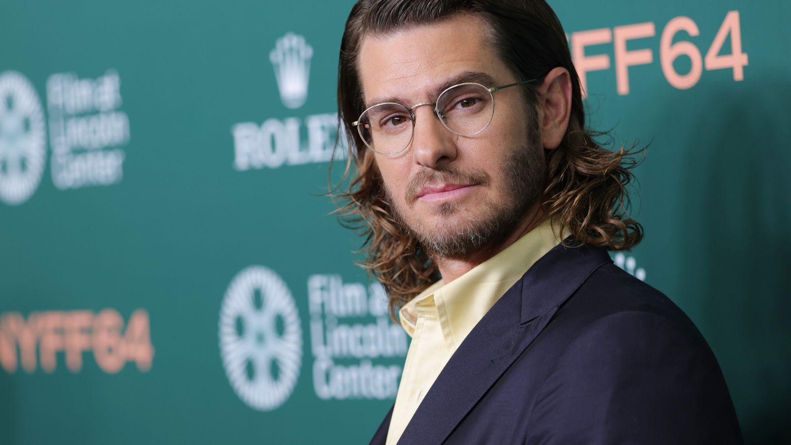 Andrew Garfield teme IA após interpretar Sam Altman