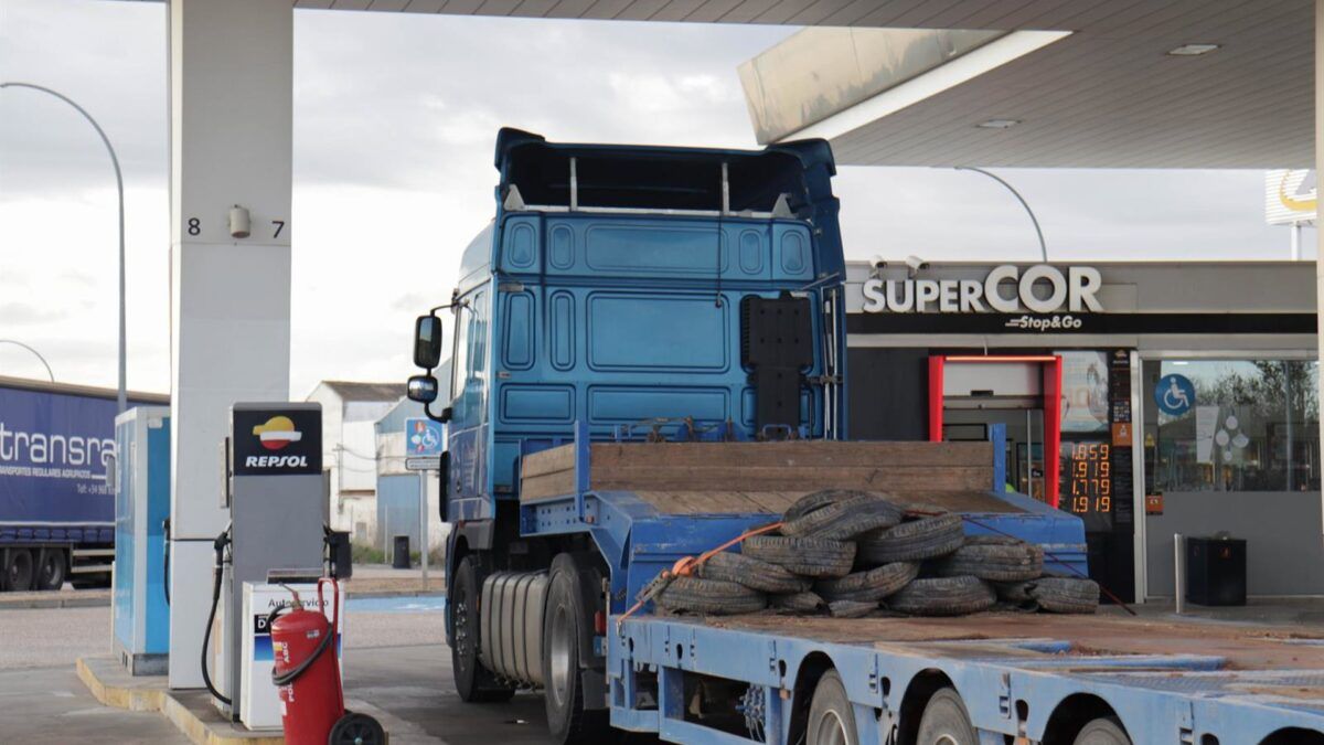 O desconto sumiu na bomba: transportadoras acusam postos na Espanha