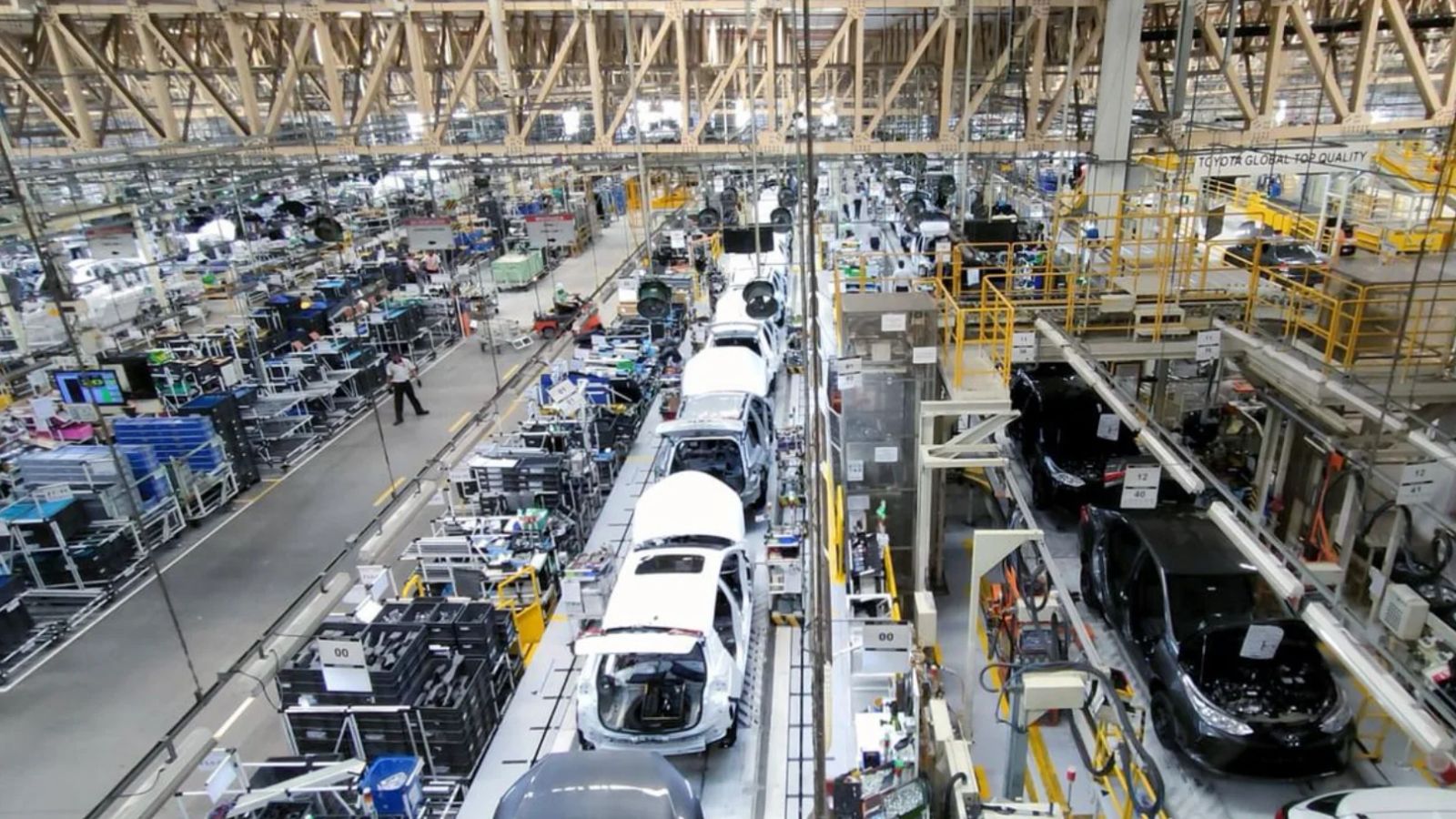 Toyota retoma produção em SP após tempestade e mira concorrência chinesa