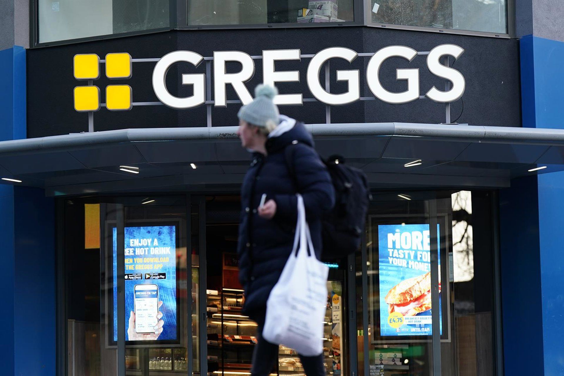 Greggs fecha 4 fábricas e corta 740 empregos em reestruturação