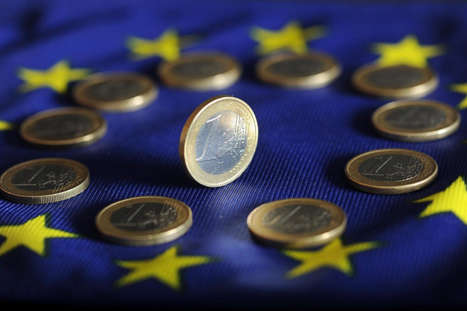 PMI da zona do euro sobe para 49,5 e sinaliza fim da ameaça de recessão